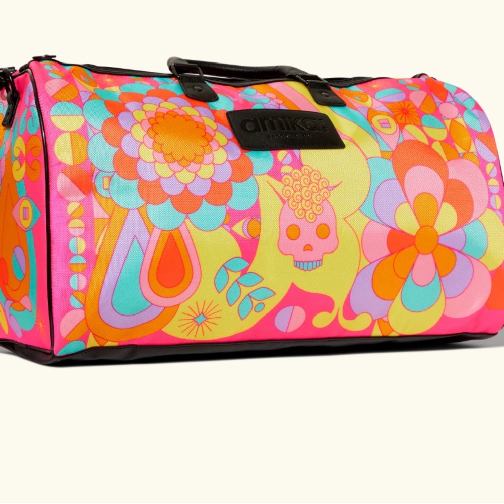 Amika travel tote